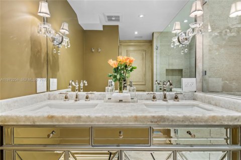 Купить виллу или дом в Исламорада, Вилладж оф Айлендс, Флорида 7 спален, 945.93м2, № 2035961 - фото 26