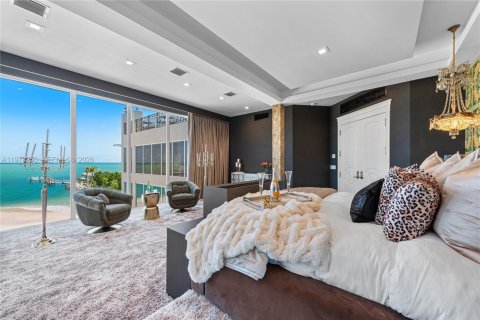 Купить виллу или дом в Исламорада, Вилладж оф Айлендс, Флорида 7 спален, 945.93м2, № 2035961 - фото 4