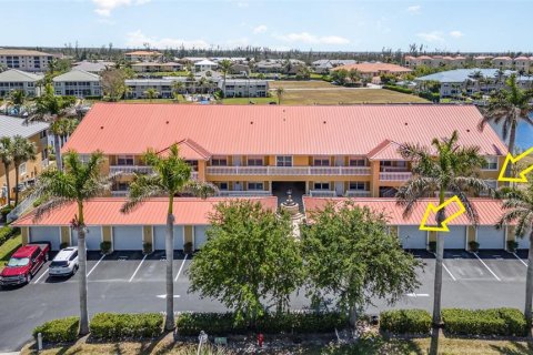 Copropriété à vendre à Punta Gorda, Floride: 3 chambres, 147.34 m2 № 1650178 - photo 1
