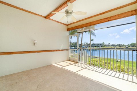 Copropriété à vendre à Punta Gorda, Floride: 3 chambres, 147.34 m2 № 1650178 - photo 21