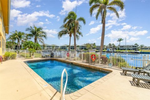 Copropriété à vendre à Punta Gorda, Floride: 3 chambres, 147.34 m2 № 1650178 - photo 25