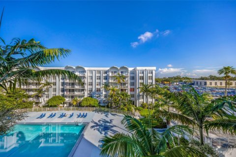 Condo in Miami, Florida, 2 bedrooms № 1952823