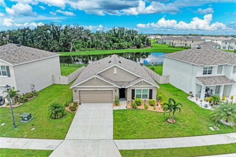 House in Parrish, Florida 4 bedrooms, 169.83 sq.m. № 2352350