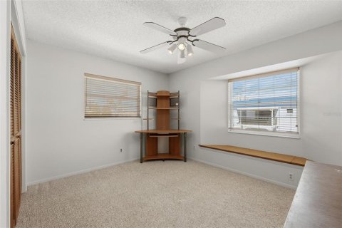 Villa ou maison à vendre à Treasure Island, Floride: 4 chambres, 187.2 m2 № 2399079 - photo 23
