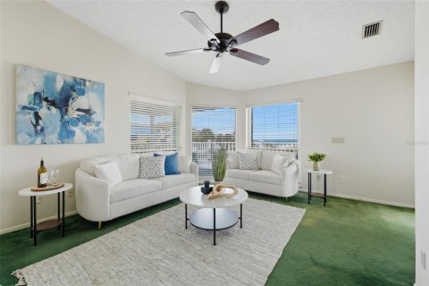 Villa ou maison à vendre à Treasure Island, Floride: 4 chambres, 187.2 m2 № 2399079 - photo 27