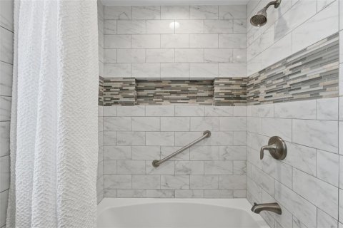 Villa ou maison à vendre à Treasure Island, Floride: 4 chambres, 187.2 m2 № 2399079 - photo 20