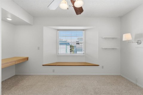 Villa ou maison à vendre à Treasure Island, Floride: 4 chambres, 187.2 m2 № 2399079 - photo 22