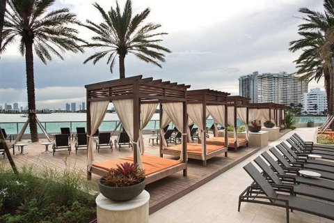 Condo in Miami Beach, Florida, 2 bedrooms  № 1957486 - photo 22