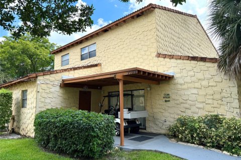 Townhouse in Sunrise, Florida 2 bedrooms, 107.02 sq.m. № 1887654 - photo 26