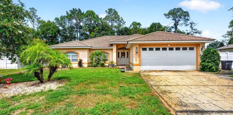 Villa ou maison à Palm Coast, Floride 3 chambres, 151.43 m2 № 2310923