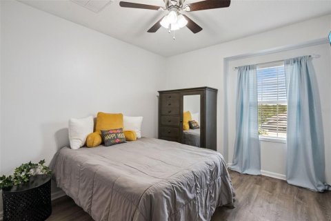 Villa ou maison à vendre à Mount Dora, Floride: 5 chambres, 242.47 m2 № 2138571 - photo 9