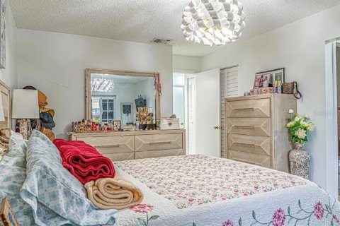Villa ou maison à vendre à Hialeah, Floride: 3 chambres, 120.59 m2 № 2215069 - photo 19