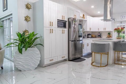 Villa ou maison à vendre à Hialeah, Floride: 3 chambres, 120.59 m2 № 2215069 - photo 14