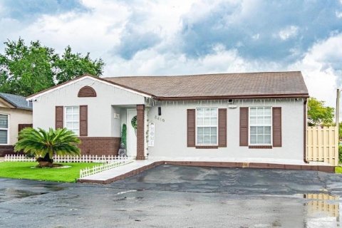 Villa ou maison à Hialeah, Floride 3 chambres, 120.59 m2 № 2215069