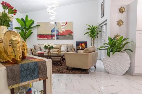 Villa ou maison à vendre à Hialeah, Floride: 3 chambres, 120.59 m2 № 2215069 - photo 8