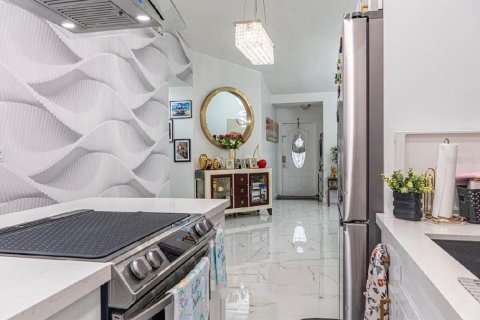 Villa ou maison à vendre à Hialeah, Floride: 3 chambres, 120.59 m2 № 2215069 - photo 17