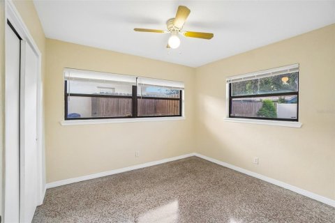 House in Clearwater, Florida 3 bedrooms, 142.7 sq.m. № 2215403 - photo 22