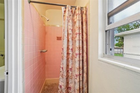 House in Clearwater, Florida 3 bedrooms, 142.7 sq.m. № 2215403 - photo 20