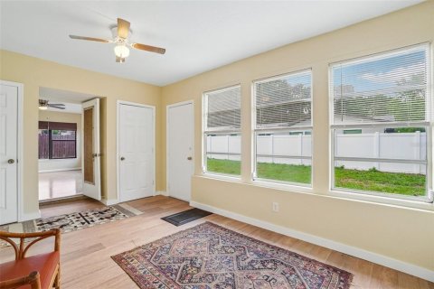 House in Clearwater, Florida 3 bedrooms, 142.7 sq.m. № 2215403 - photo 18