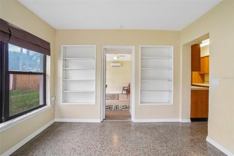 House in Clearwater, Florida 3 bedrooms, 142.7 sq.m. № 2215403 - photo 15