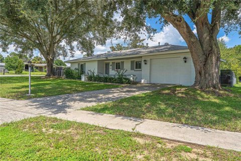 Casa en Ocala, Florida 2 dormitorios, 93.18 m2 № 2323212