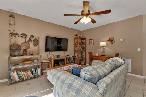 Casa en venta en Port Charlotte, Florida, 3 dormitorios, 152.45 m2 № 1614949 - foto 14