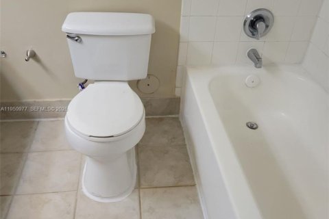 Снять в аренду кондоминиум в Уэст-Палм-Бич, Флорида 1 спальня, 69.31м2, № 2006365 - фото 14