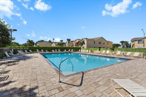 Touwnhouse à vendre à Hypoluxo, Floride: 2 chambres, 104.79 m2 № 2174445 - photo 28