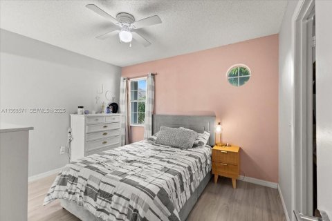 Touwnhouse à vendre à Hypoluxo, Floride: 2 chambres, 104.79 m2 № 2174445 - photo 16