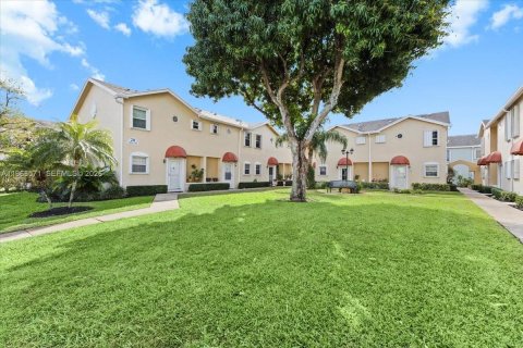 Touwnhouse à Hypoluxo, Floride 2 chambres, 104.79 m2 № 2174445