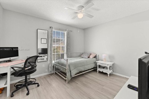 Touwnhouse à vendre à Hypoluxo, Floride: 2 chambres, 104.79 m2 № 2174445 - photo 21