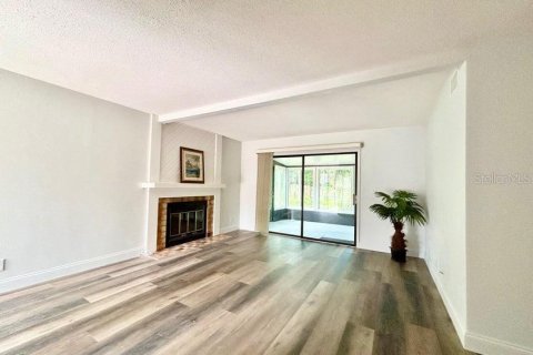 Townhouse in Ormond Beach, Florida 3 bedrooms, 135.54 sq.m. № 2213270 - photo 13