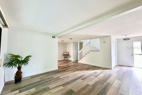 Townhouse in Ormond Beach, Florida 3 bedrooms, 135.54 sq.m. № 2213270 - photo 11