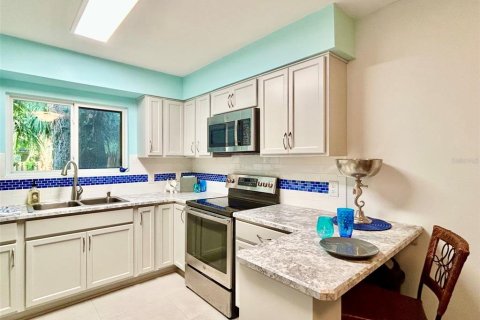 Townhouse in Ormond Beach, Florida 3 bedrooms, 135.54 sq.m. № 2213270 - photo 3