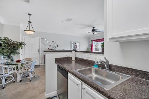 Condominio en venta en Bradenton, Florida, 2 dormitorios, 93.65 m2 № 1532000 - foto 8