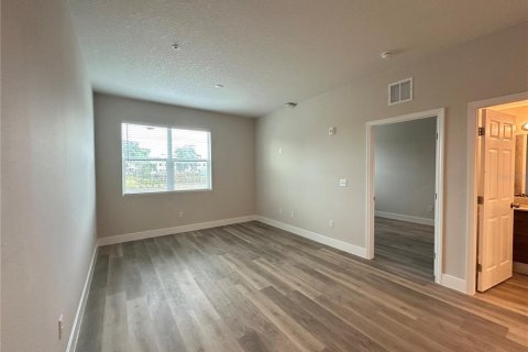 Condo in Orlando, Florida, 1 bedroom № 2205408 - photo 11