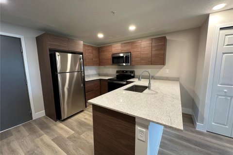 Condo in Orlando, Florida, 1 bedroom № 2205408 - photo 3