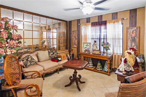 Villa ou maison à vendre à Homestead, Floride: 3 chambres, 196.21 m2 № 2008017 - photo 12