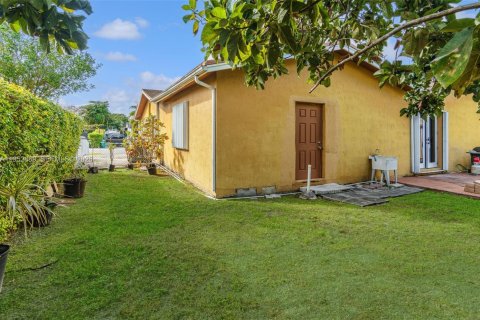 Villa ou maison à vendre à Homestead, Floride: 3 chambres, 196.21 m2 № 2008017 - photo 17