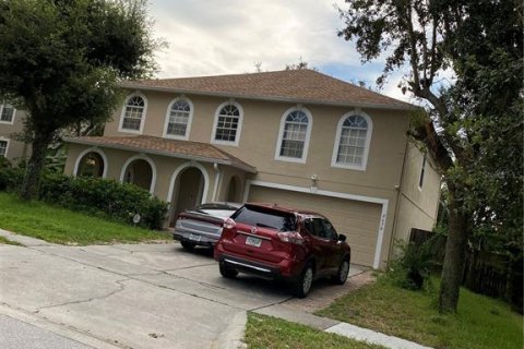 House in Apopka, Florida 4 bedrooms, 279.54 sq.m. № 1879956 - photo 1