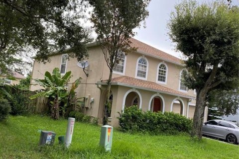House in Apopka, Florida 4 bedrooms, 279.54 sq.m. № 1879956 - photo 2