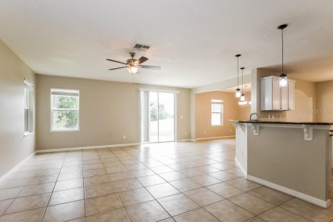 Casa en alquiler en Groveland, Florida, 4 dormitorios, 204.48 m2 № 1914489 - foto 5
