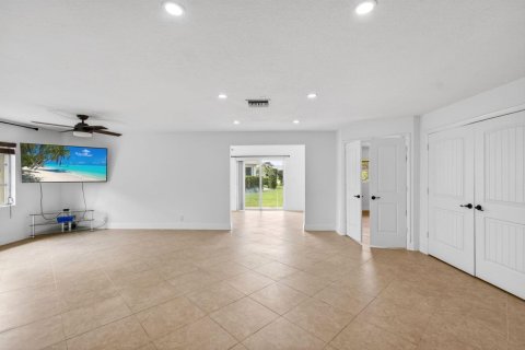 Apartment in Delray Beach, Florida 2 bedrooms, 137.03 sq.m. № 2083809 - photo 14