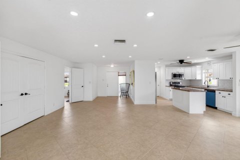 Apartment in Delray Beach, Florida 2 bedrooms, 137.03 sq.m. № 2083809 - photo 17