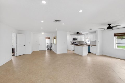 Apartment in Delray Beach, Florida 2 bedrooms, 137.03 sq.m. № 2083809 - photo 16
