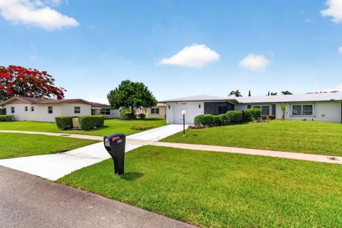 Apartment in Delray Beach, Florida 2 bedrooms, 137.03 sq.m. № 2083809 - photo 2