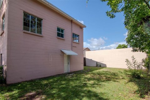 Villa ou maison à vendre à Tampa, Floride: 2 chambres, 67.73 m2 № 1907188 - photo 29