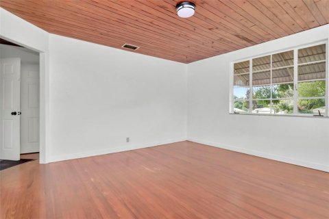 Villa ou maison à vendre à Tampa, Floride: 2 chambres, 67.73 m2 № 1907188 - photo 5