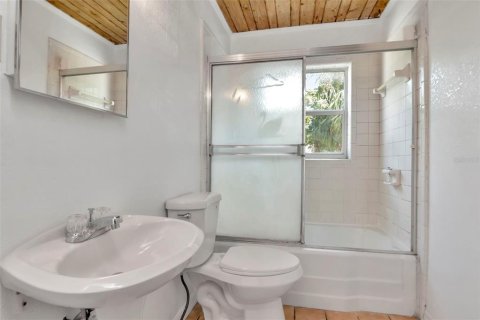 Villa ou maison à vendre à Tampa, Floride: 2 chambres, 67.73 m2 № 1907188 - photo 12