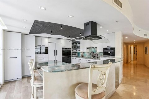 Copropriété à vendre à Miami Beach, Floride: 3 chambres, 247.12 m2 № 1945444 - photo 11
